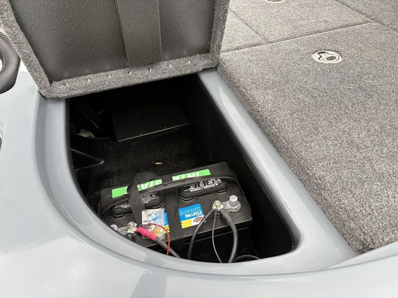 Slide: The Image of Falcon F205 2025 - 2