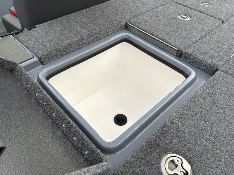 Slide: The Image of Falcon F205 2025 - 5