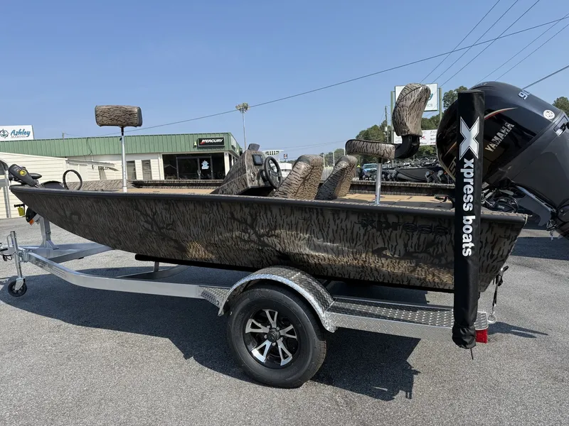 Slide: The Image of Xpress Hyper-Lift Bass Series H17 2026 - 2