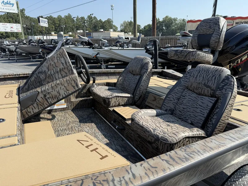 Slide: The Image of Xpress Hyper-Lift Bass Series H17 2026 - 6