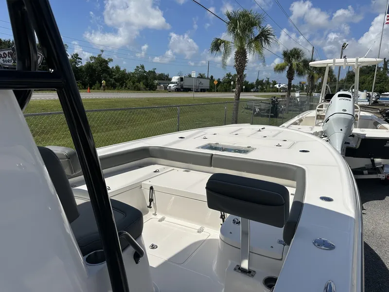 Slide: The Image of Sea Born FX FX25 2024 - 10