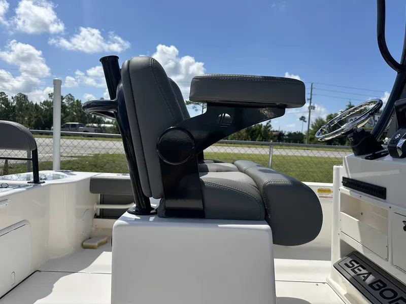 Slide: The Image of Sea Born FX FX25 2024 - 3