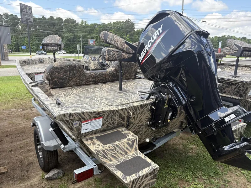 Slide: The Image of Lund 1760 Predator SS 2024 - 11