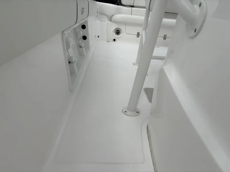 Slide: The Image of Glasstream 240ccx 2024 - 21