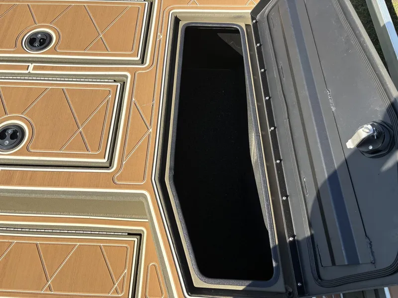 Slide: The Image of Thor LAKE HAMMER 1900 CC 2024 - 10