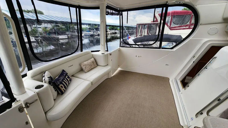 Slide: The Image of Silverton 39 Motor Yacht 2004 - 15