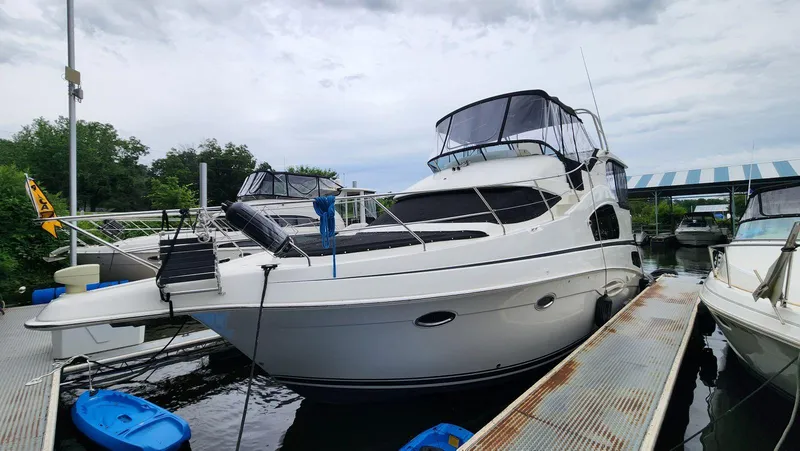 Slide: The Image of Silverton 39 Motor Yacht 2004 - 2