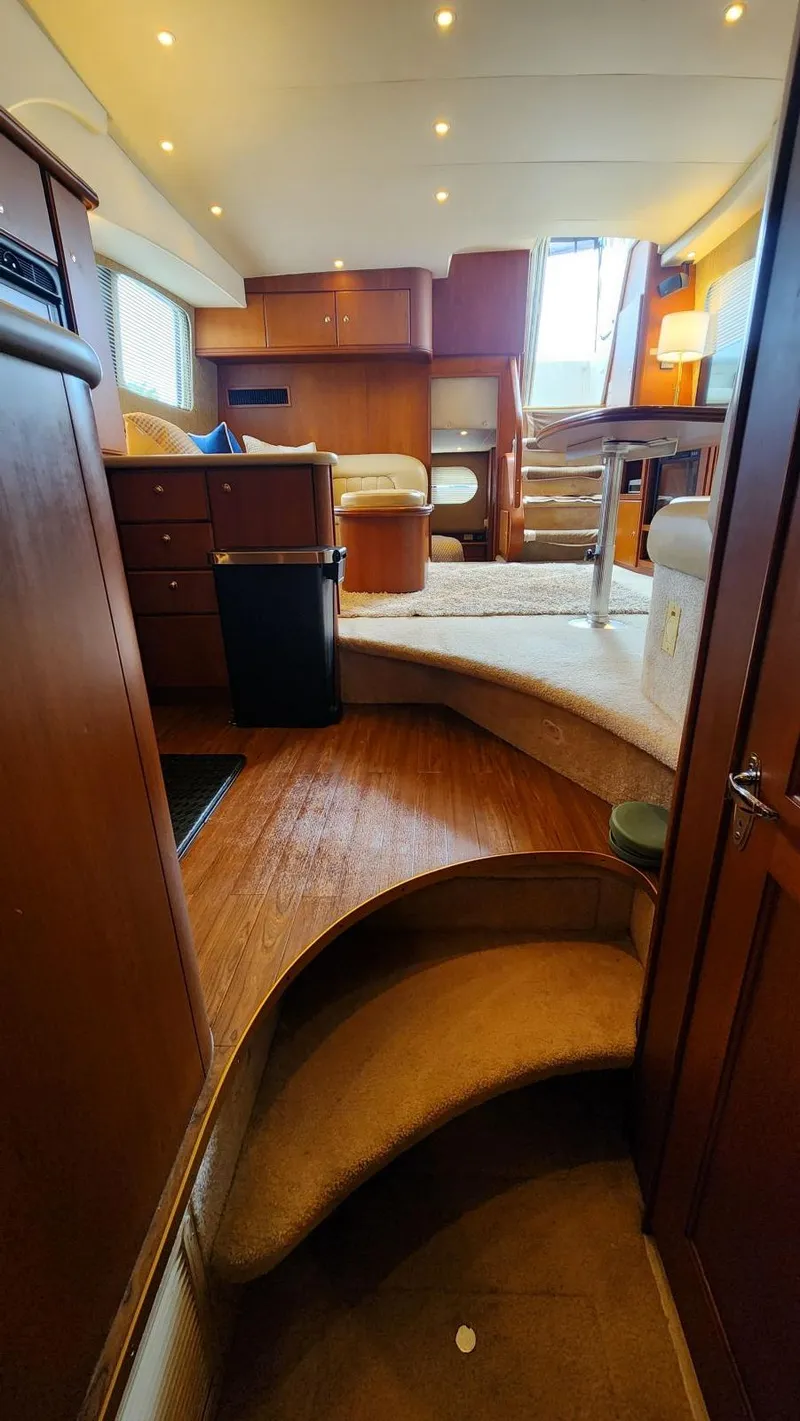 Slide: The Image of Silverton 39 Motor Yacht 2004 - 25