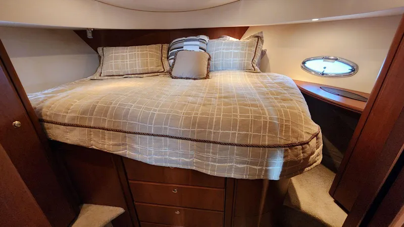 Slide: The Image of Silverton 39 Motor Yacht 2004 - 34