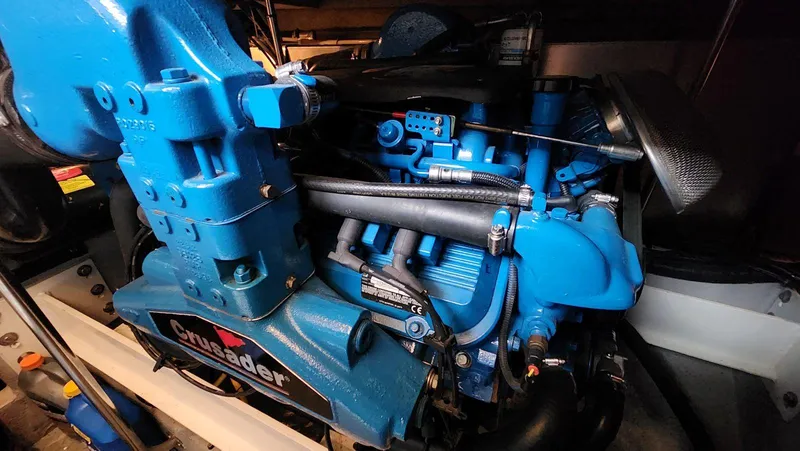 Slide: The Image of Silverton 39 Motor Yacht 2004 - 42