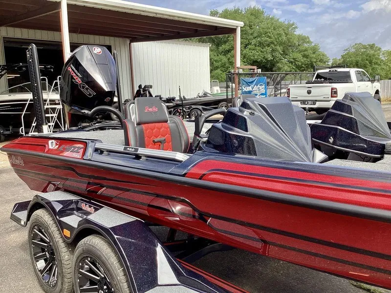 Slide: The Image of Bass Cat Lynx STS 2026 - 10