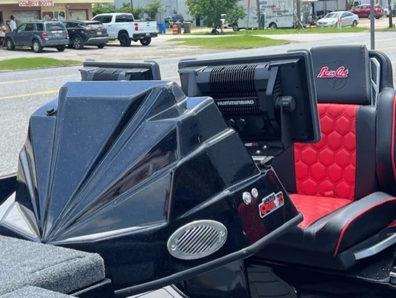 Slide: The Image of Bass Cat Lynx STS 2026 - 40