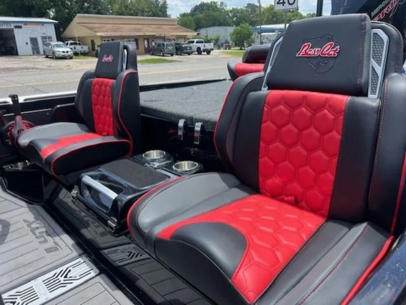 Slide: The Image of Bass Cat Lynx STS 2026 - 41