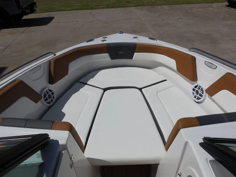 Slide: The Image of Chaparral 23 SSi 2025 - 12