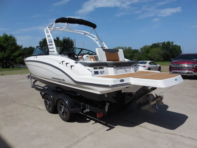 Slide: The Image of Chaparral 23 SSi 2025 - 5