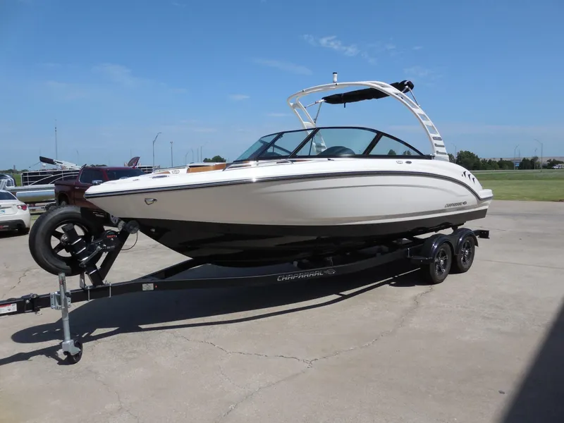 Slide: The Image of Chaparral 23 SSi 2025 - 7