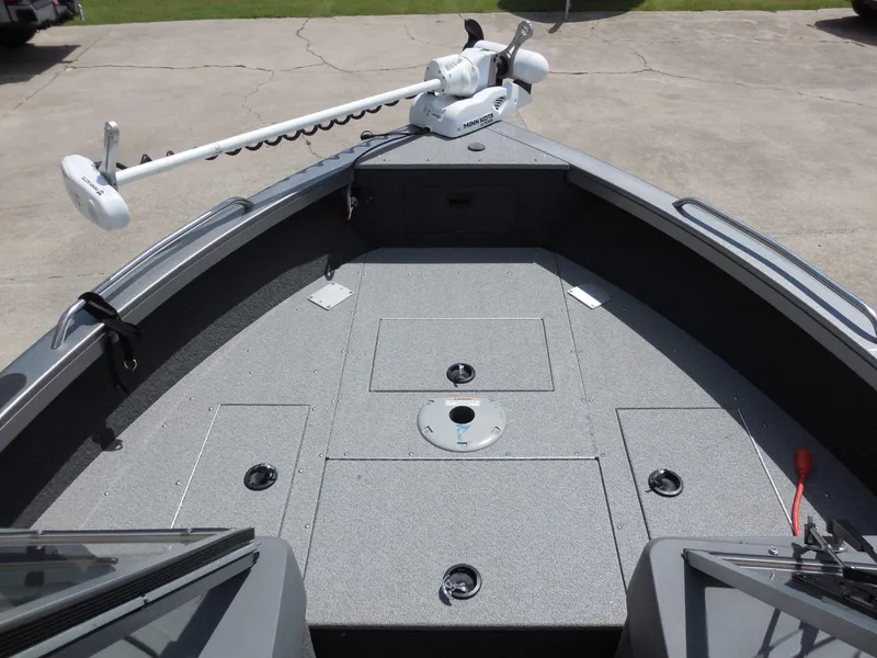 Slide: The Image of Crestliner 2050 Authority 2019 - 10