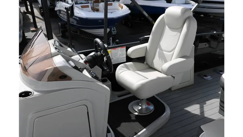 Slide: The Image of Sylvan Mirage X3 DLZ Bar Tri Toon 2025 - 17