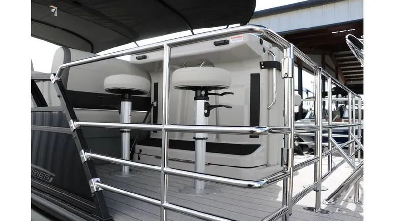 Slide: The Image of Sylvan Mirage X3 DLZ Bar Tri Toon 2025 - 5