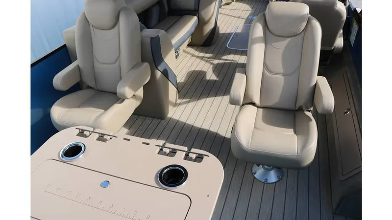 Slide: The Image of Sylvan Mirage X3 Party Fish Tri Toon 2025 - 20