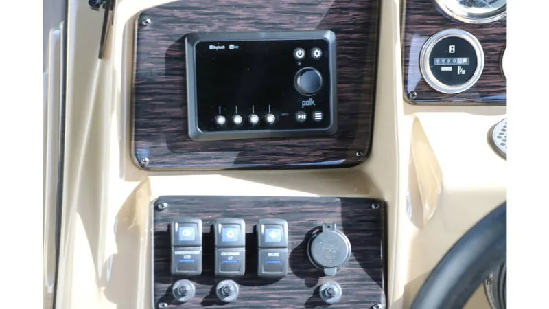 Slide: The Image of Sylvan Mirage X3 Party Fish Tri Toon 2025 - 29