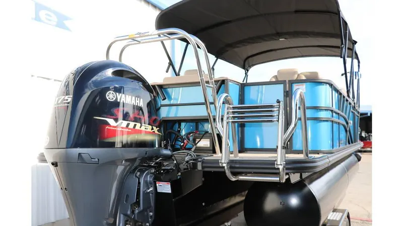 Slide: The Image of Sylvan Mirage X3 Party Fish Tri Toon 2025 - 8