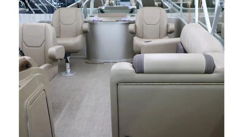 Slide: The Image of Sylvan Mirage 822 Party Fish Tri Toon 2024 - 3