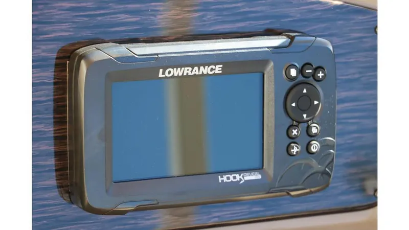 Slide: The Image of Sylvan Mirage 822 Party Fish Tri Toon 2024 - 33