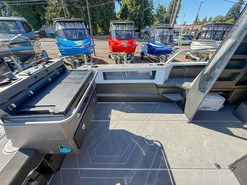 Slide: The Image of Stabi-Craft 2350 Ultra Centrecab 2026 - 22