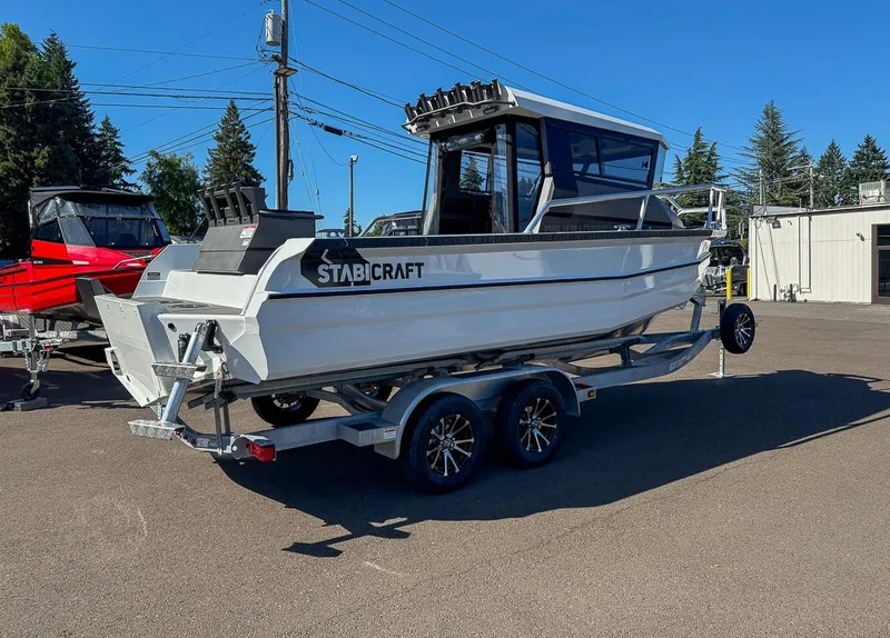 Slide: The Image of Stabi-Craft 2350 Ultra Centrecab 2026 - 3