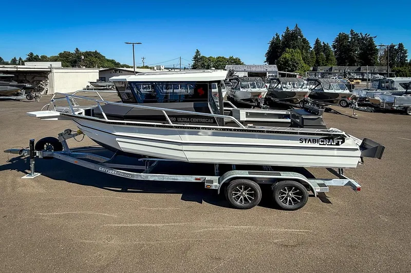 Slide: The Image of Stabi-Craft 2350 Ultra Centrecab 2026 - 6