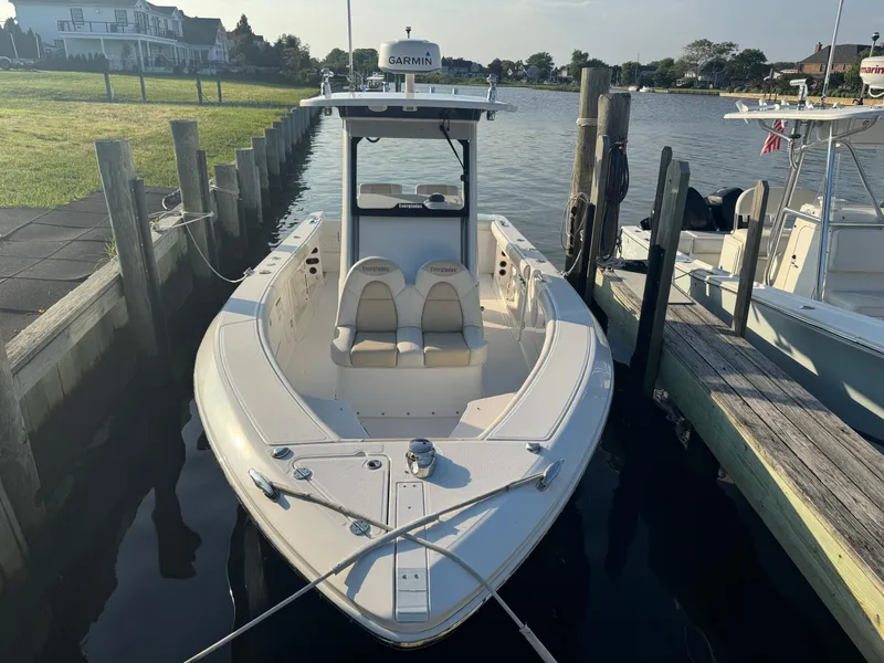 Slide: The Image of Everglades 255 Center Console 2016 - 3