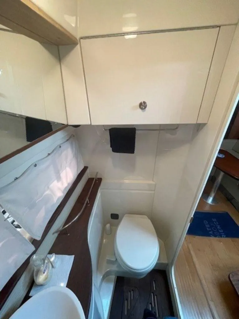 Slide: The Image of Sea Ray 350 Sundancer 2013 - 12