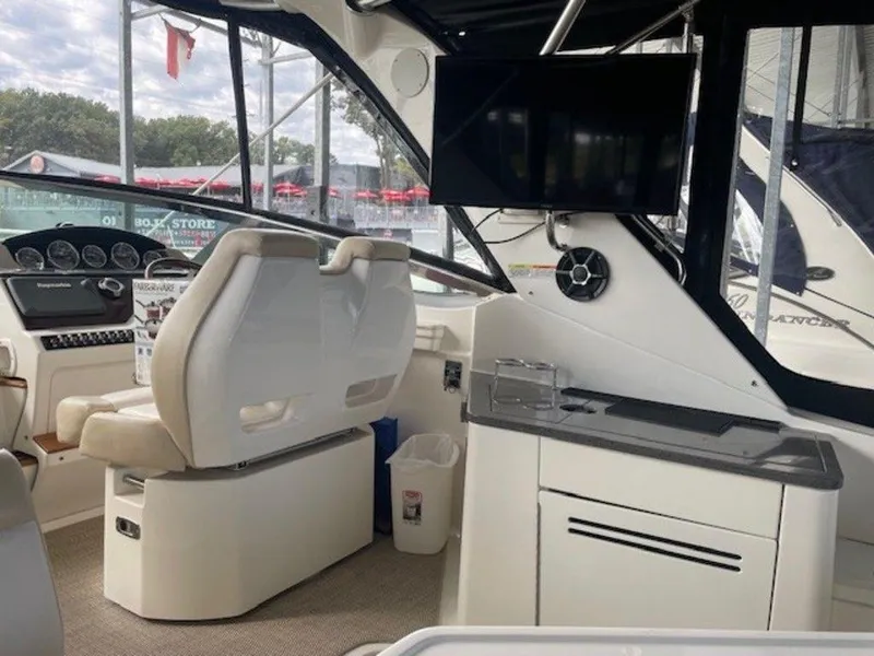 Slide: The Image of Sea Ray 350 Sundancer 2013 - 5