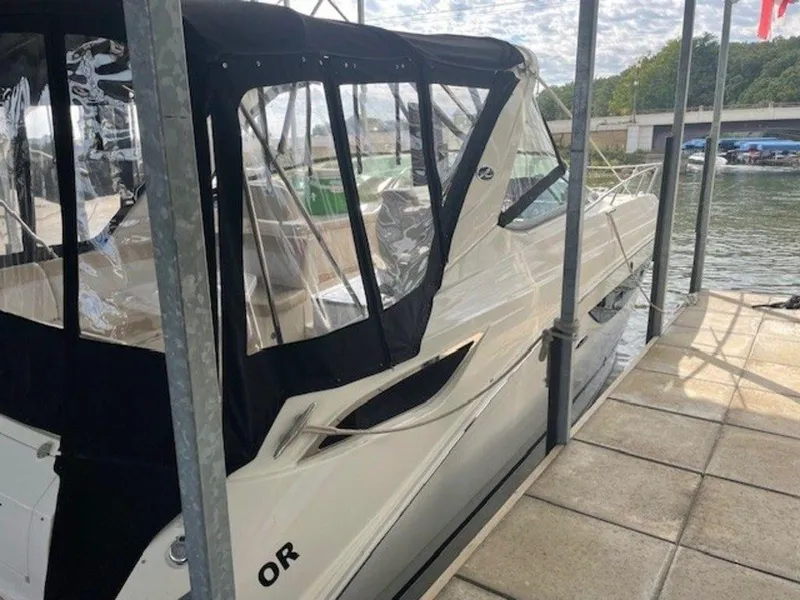 Slide: The Image of Sea Ray 350 Sundancer 2013 - 7