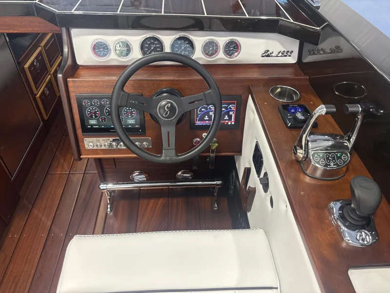 Slide: The Image of Stancraft Sleek 340 2022 - 15