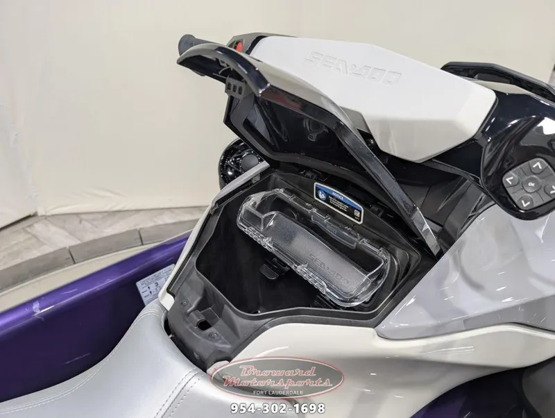 Slide: The Image of Sea-Doo GTI SE 130 2025 - 13