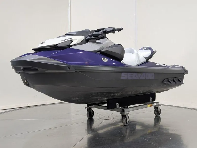 Slide: The Image of Sea-Doo GTI SE 130 2025 - 36