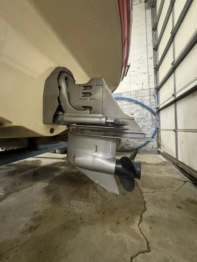 Slide: The Image of Glastron GX 235 2004 - 11