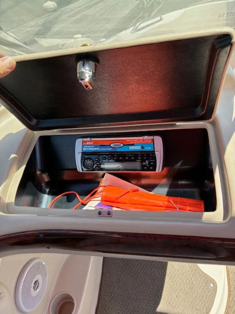 Slide: The Image of Glastron GX 235 2004 - 15