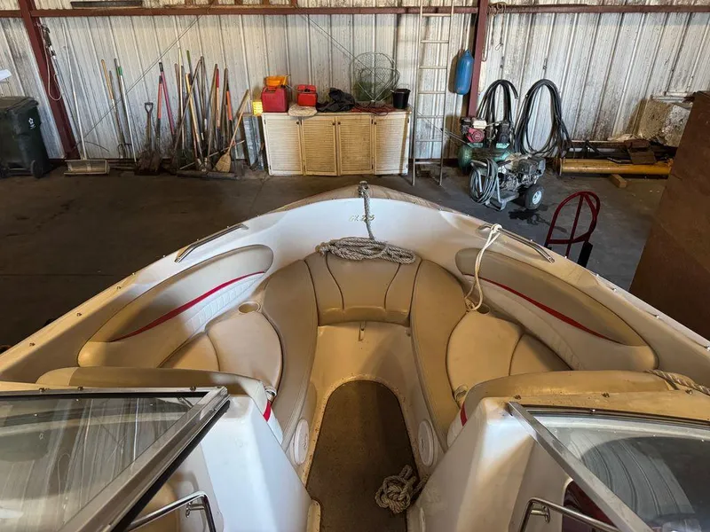 Slide: The Image of Glastron GX 235 2004 - 9