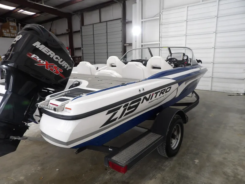 Slide: The Image of Nitro 19 SPORT 2017 - 9