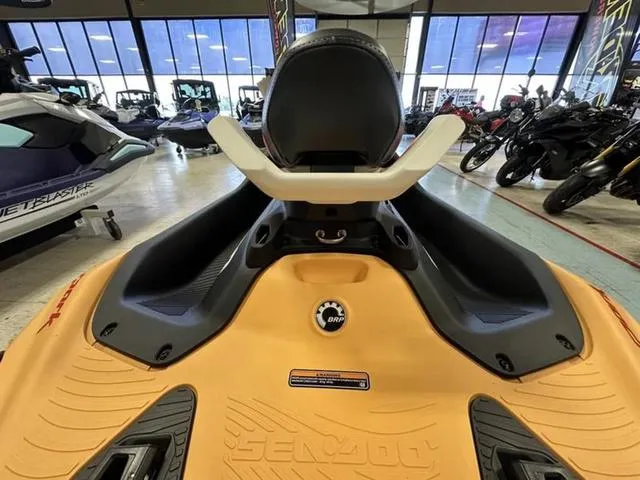 Slide: The Image of Sea-Doo Spark for 3 2025 - 14