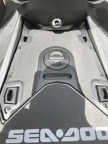 Slide: The Image of Sea-Doo GTR™ 230 BRP Premium Audio, iBR 2025 - 17