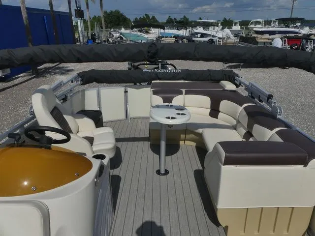 Slide: The Image of Lexington 323 2022 - 14