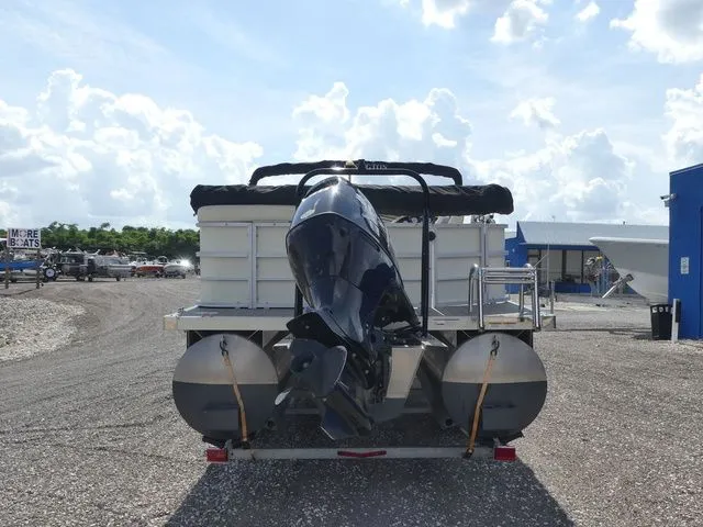 Slide: The Image of Lexington 323 2022 - 5