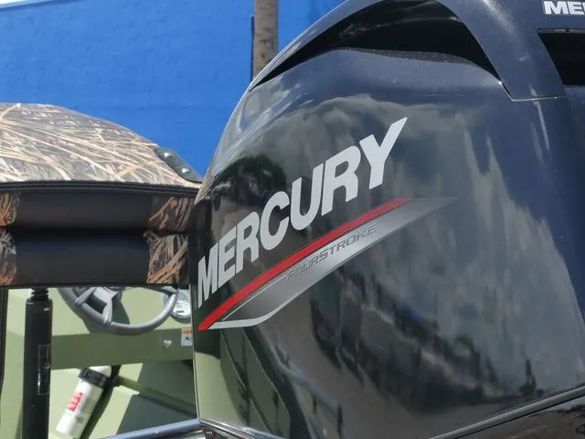 Slide: The Image of Lowe ROUGHNECK 1860 SC 2021 - 10