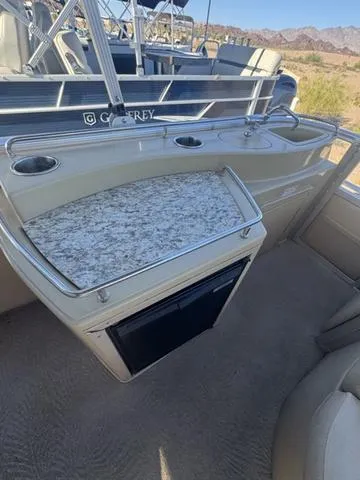 Slide: The Image of Bennington 2575QXi 2008 - 11