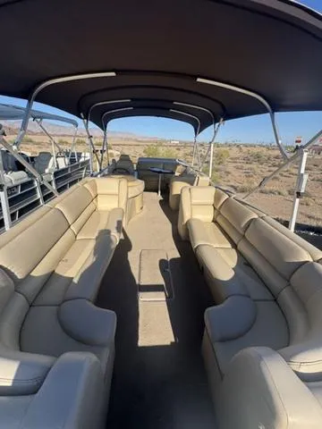 Slide: The Image of Bennington 2575QXi 2008 - 7