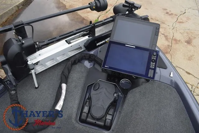 Slide: The Image of Skeeter FXR20 2020 - 14